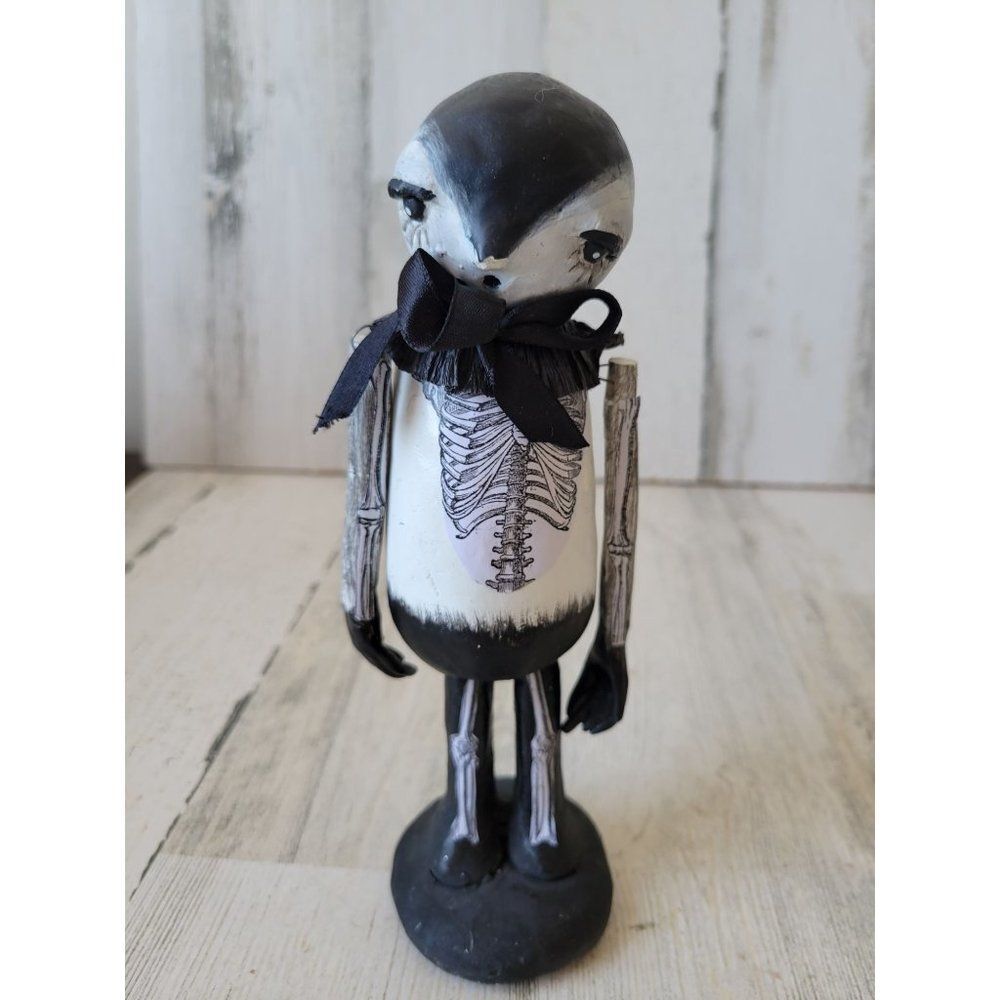 Tina haller esc skeleton male Halloween decor jointed shabby chic as is